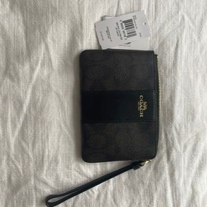 Black/Brown coach hand purse